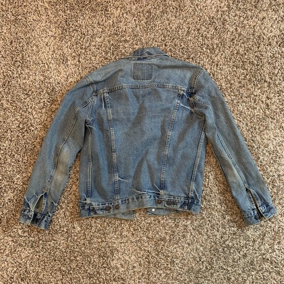 Levi's Strauss Denim Trucker Jacket - Picture 2 of 8